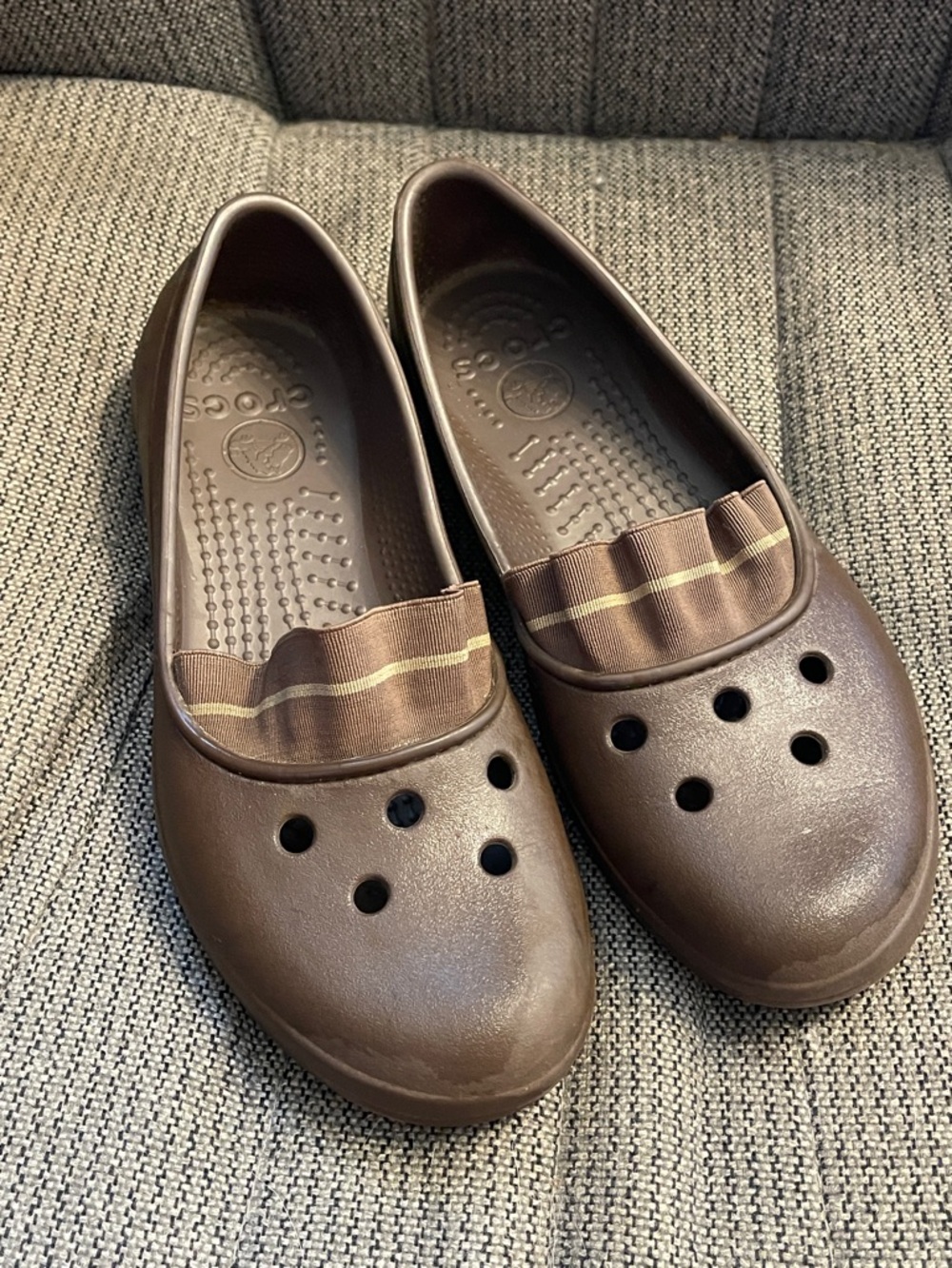 CROCS Brown Slip-On Clog Detail - W9